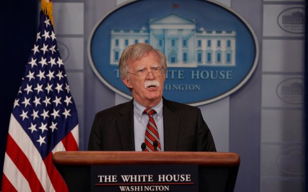 ABD basını: ABD Suriye'yi yeniden bombalayacak