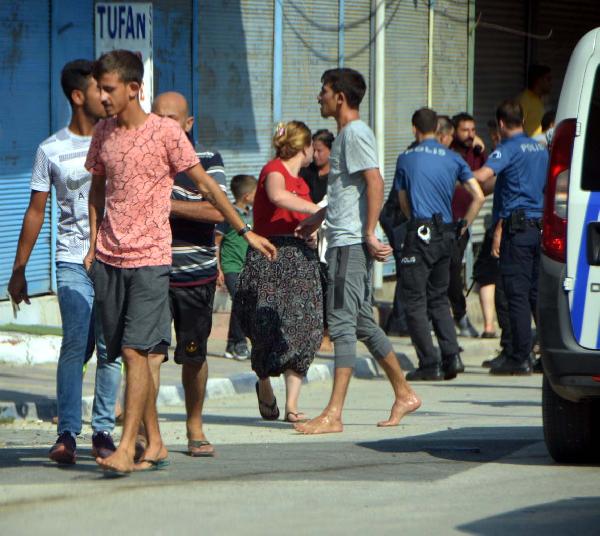 Adana'da çocukların kavgasına büyükler de karıştı
