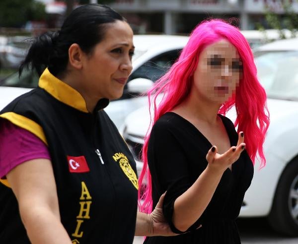 Adana'da 'Pembe Panter' yakalandı