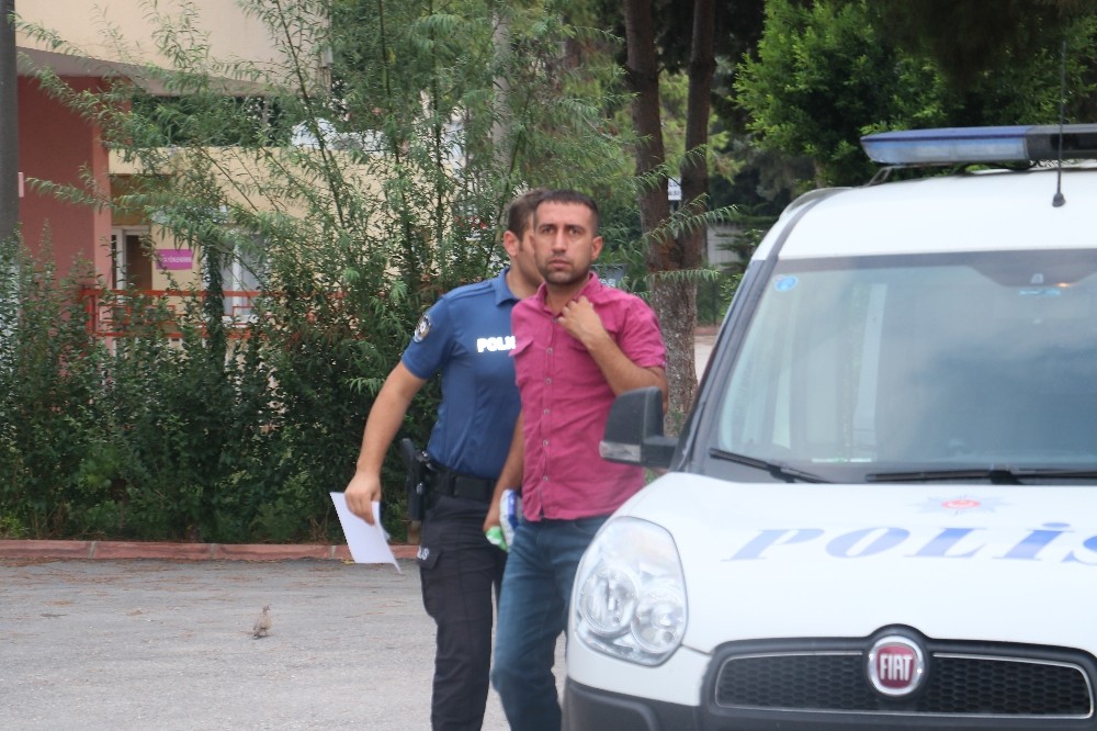 Adana'da yasa dışı bahisçilere şafak vakti baskını
