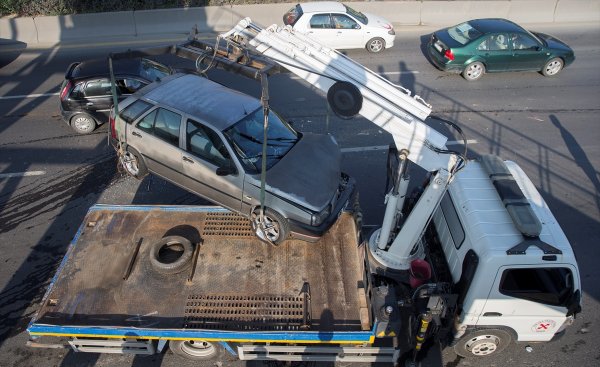 Ankara'da zincirleme kaza trafiği kilitledi