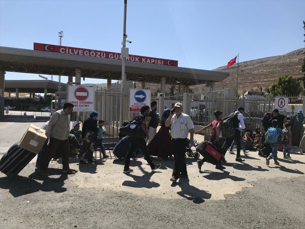 Cilvegözü Sınır Kapısı'nda Suriyeli yoğunluğu