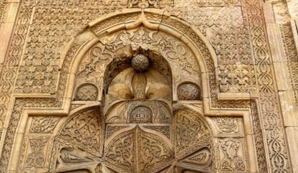 Divriği Ulu Cami ve Darüşşifası geleceğe taşınıyor