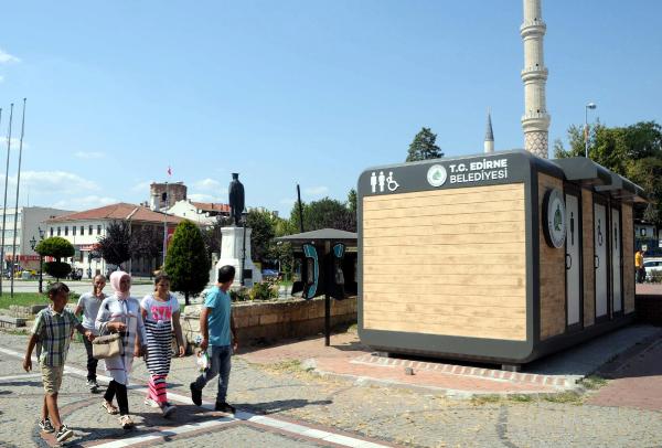 Edirne Valisi: Belediye tuvalet yeri için başvurmadı