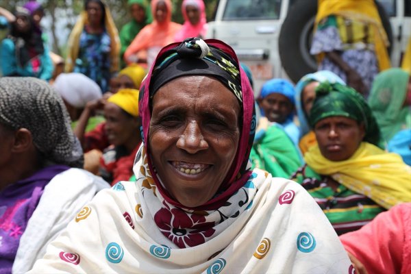 İHH Addis Etiyopya'da kurban dağıttı