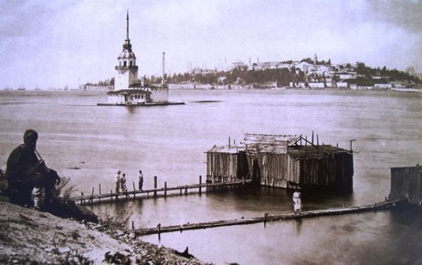 İstanbullular yüzmeyi burada öğrendi: Deniz Hamamları
