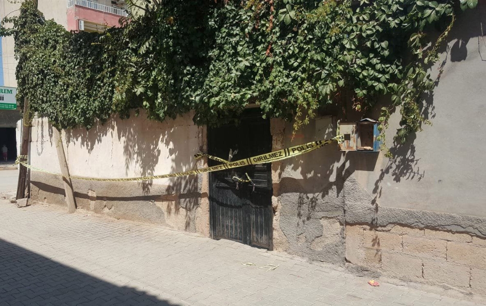 Şanlıurfa'da bakkalı 50 lira için öldürüp betona gömdü