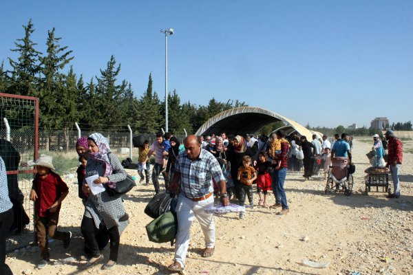 Suriyeliler son gün sınır kapısına akın etti