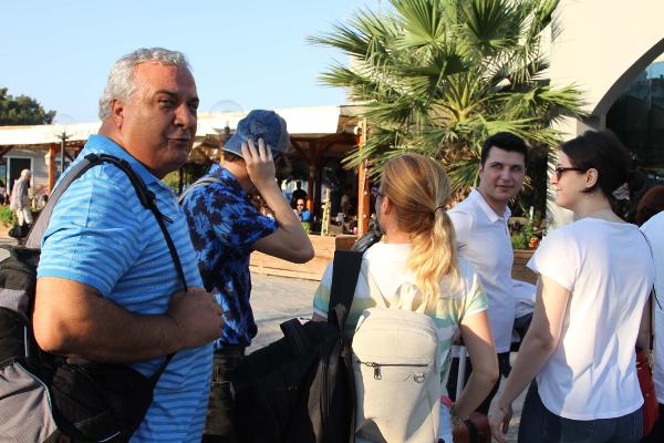 Tatilciler yine Midilli Adası'na akın etti