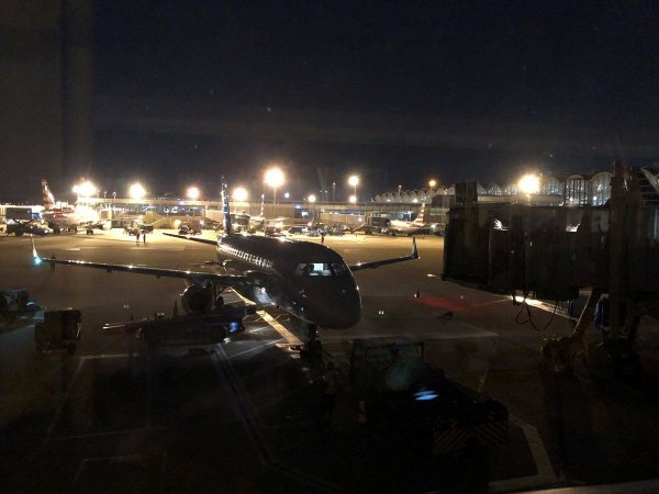 Washington ’da havaalanı karanlıkta kaldı