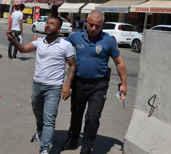 Adana'da bir kadın eşini sevgilisiyle bastı polis çağırdı