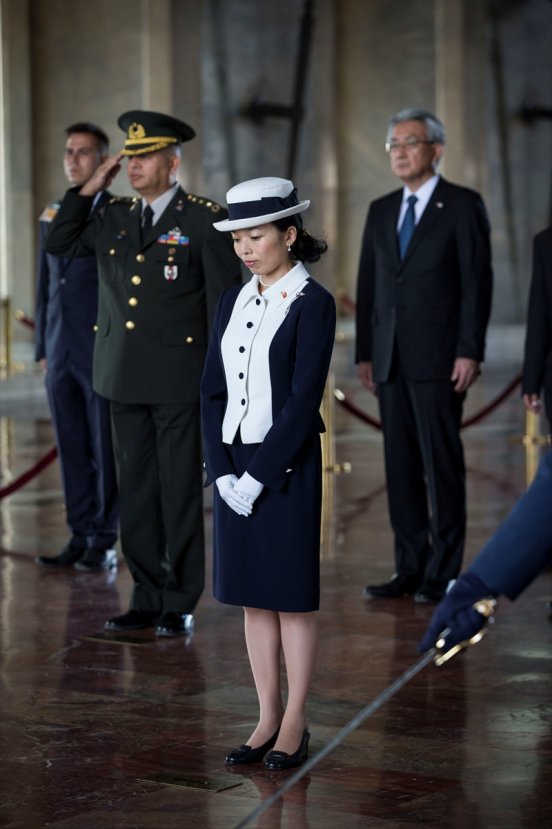 Japonya Prensesi Mikasa Anıtkabir'i ziyaret etti