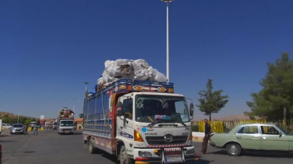 Lübnan'da yaşayan Suriyeliler ülkelerine dönüyor