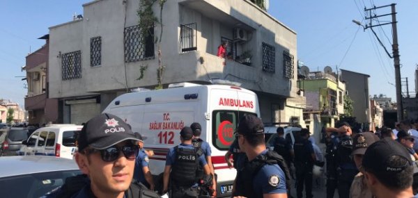 Mersin'de bir evde 5 kişi ölü bulundu
