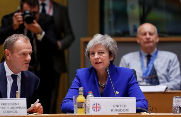 EU leaders approve Brexit deal