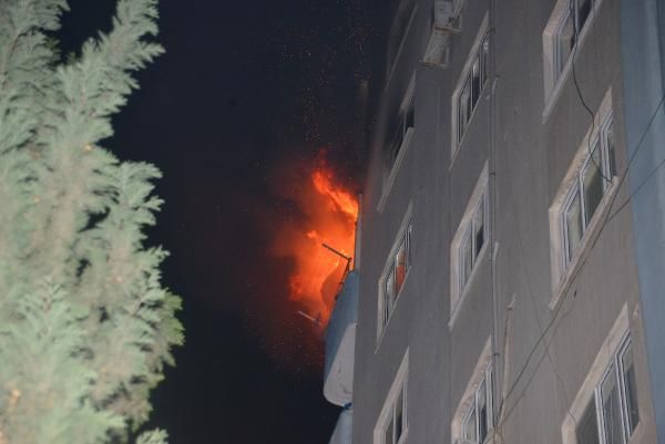 Adana'da apartmanın 7. katında yangın çıktı