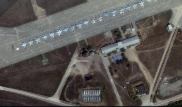 Rusya, Kırım ’a askeri havalimanı inşa etti