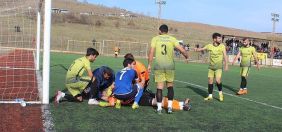 dili-bogazina-kacan-kaleci-hastanelik-oldu