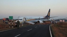 hollanda-da-ucak-pistten-cikti