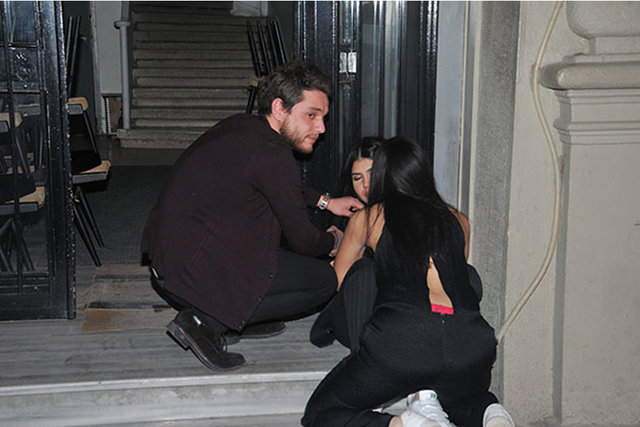 Sercan Badur, yere düşen kız arkadaşını bıraktı gitti