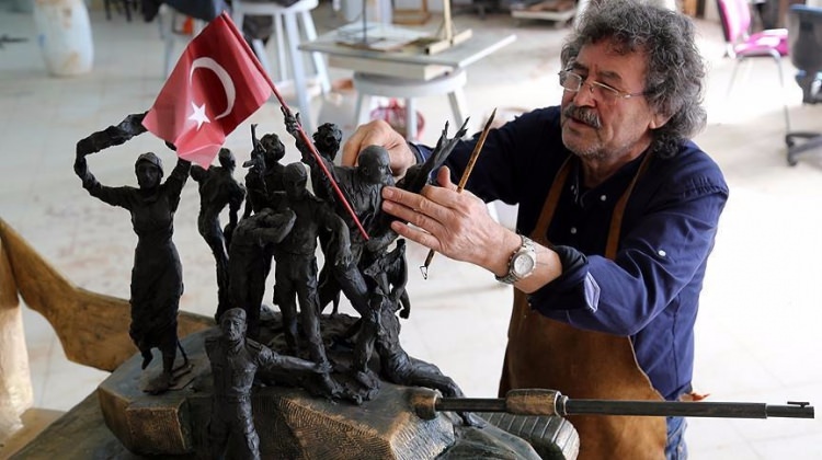 15 Temmuz direnişini heykelle anlattı