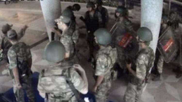 Kan donduran emir! ‘Hocanın dilini kesin getirin’