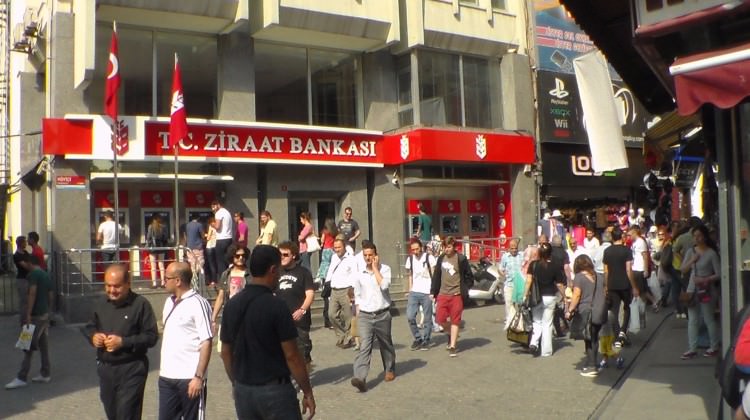 Maaş alanlar dikkat! Banka açıkladı