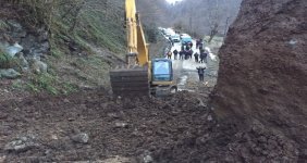 rize-de-toprak-kaymasi