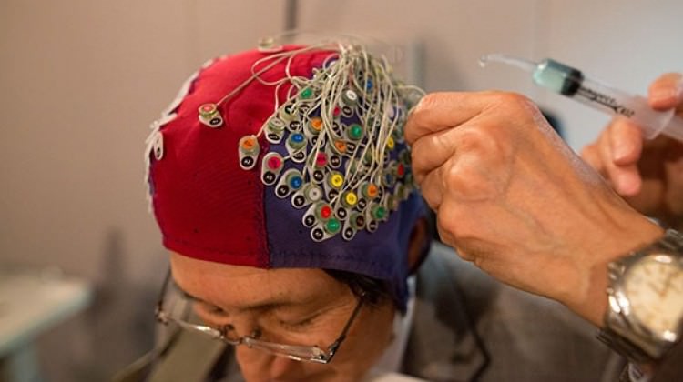 Bilim adamlari düşünceleri okuyan cihaz geliştirdi