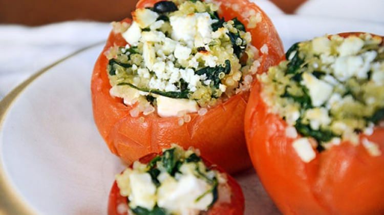 Ispanaklı domates dolmasını denediniz mi?