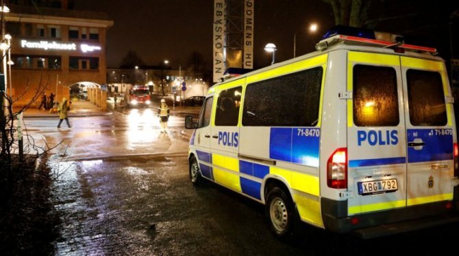 İsveç’te şüpheli paket alarmı!