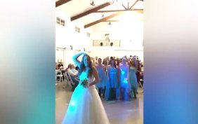 buket-yerine-perugunu-firlatan-gelin-sosyal-medyayi-aglatti