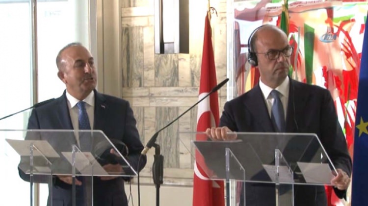 Çavuşoğlu’ndan İtalyan gazeteciye tarihi ayar