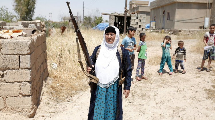 Musul’da DEAŞ’a karşı silahlı nöbet