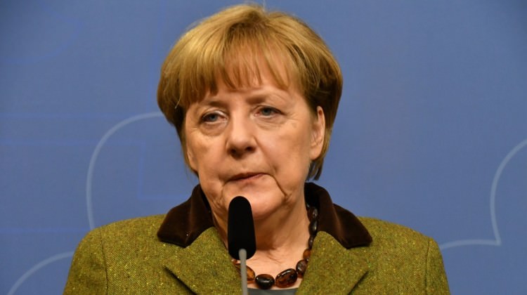 Merkel’den ortak maliye bakanı çıkışı