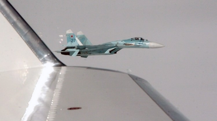 Rus ve ABD uçakları arasında tehlikeli yakınlaşma!