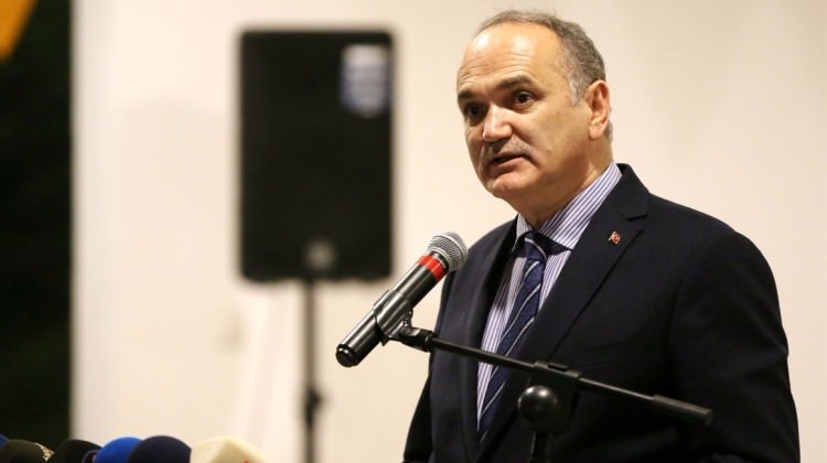 bakan-ozlu-den-20-bin-kisiye-is-mujdesi