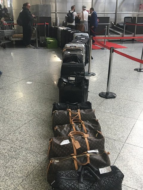 dunya-guzelleri-otobuste-1