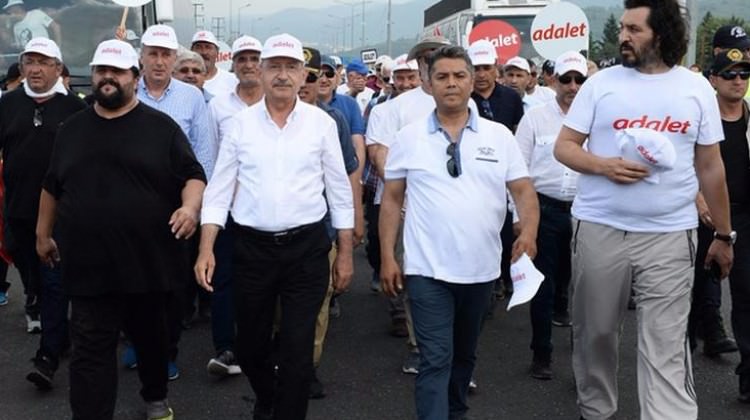 Kılıçdaroğlu’na protesto!  Hareketli anlar