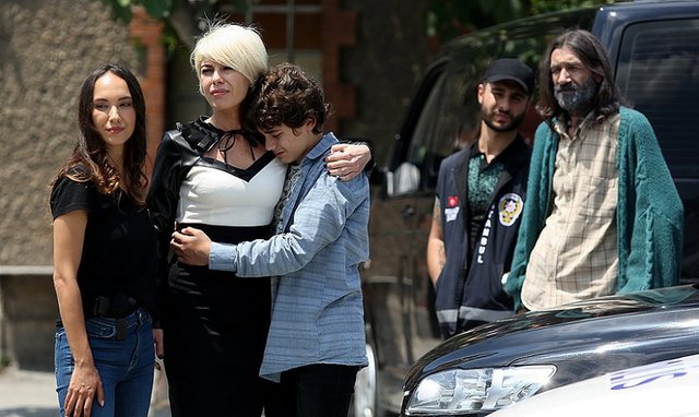 minik-kalplerle-buyuk-final-1