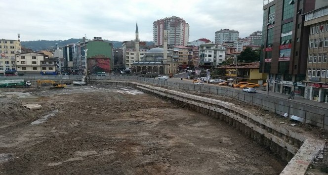 rize-de-otopark-insaati-yeniden-basliyor