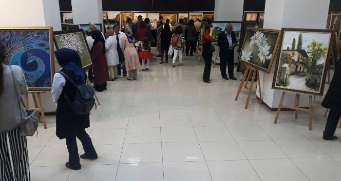 Rize’de resim sergisi açıldı