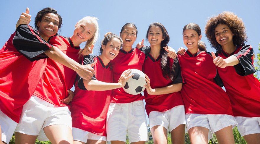 en-cok-kazanan-kadin-futbolcular