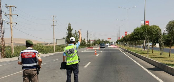emniyet-ve-jandarmadan-yurt-genelinde-dev-trafik-denetimi