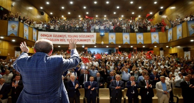 cumhurbaskani-erdogan-rize-de-ak-parti-il-danisma-meclisi-toplantisi-nda-konustu-4