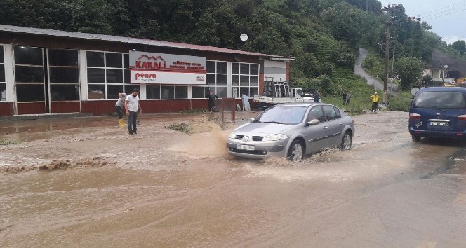 rize-de-siddetli-yagis