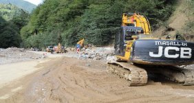 Senoz Vadisi'nde selin yaraları sarılmaya çalışılıyor