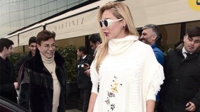 Demet Akalın'a çaya gittiler