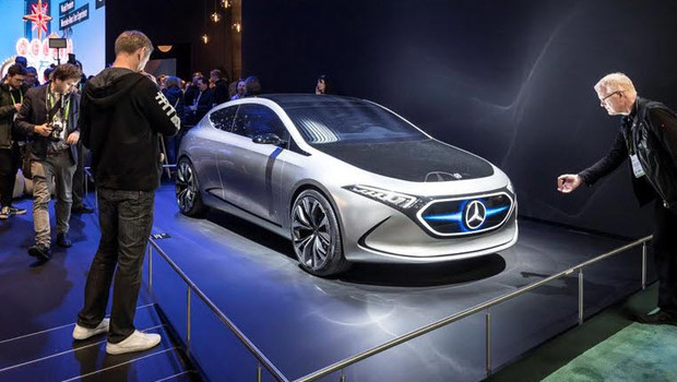 Mercedes-Benz’den yeni multimedya sistemi