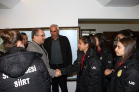 Bayan Futbol Takımından Çaykur a Teşekkür Ziyareti